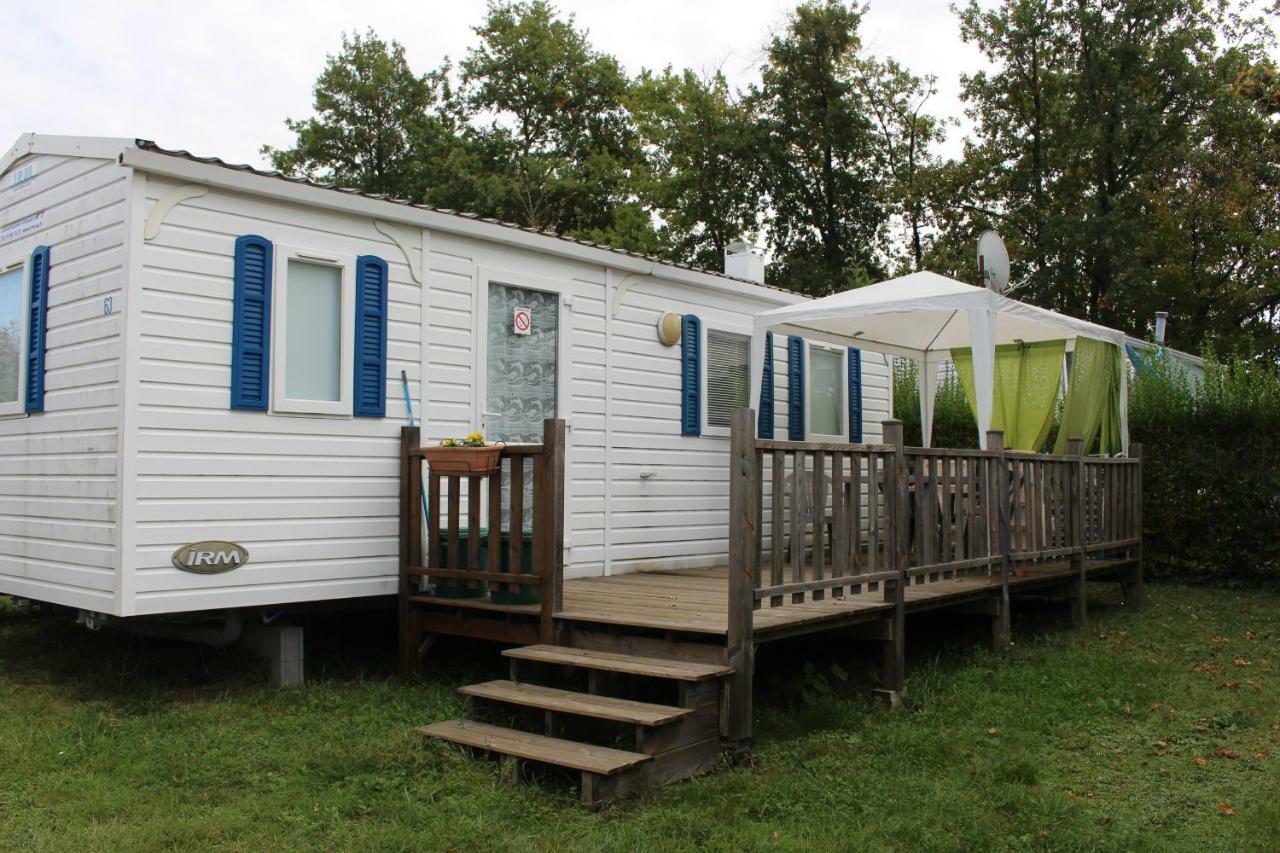 Camping Du Pontis Verteillac Exterior photo