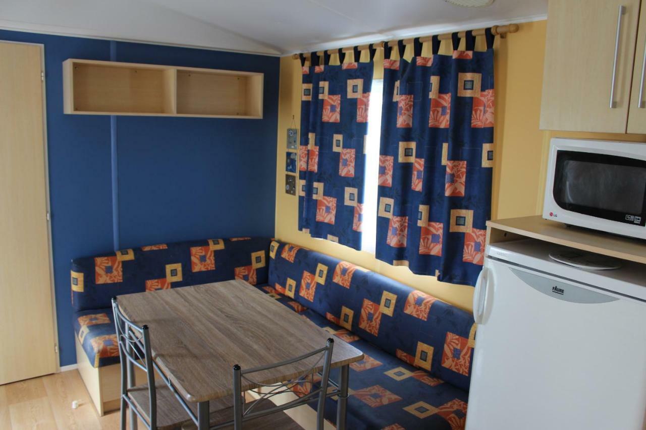 Camping Du Pontis Verteillac Exterior photo