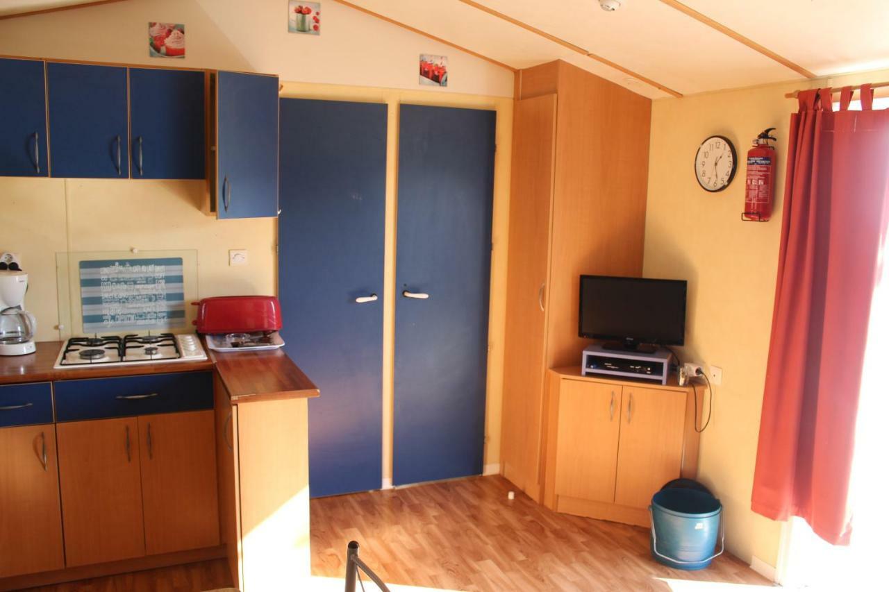 Camping Du Pontis Verteillac Exterior photo